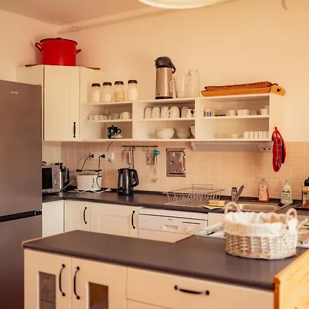 Bruderhaus 18 *