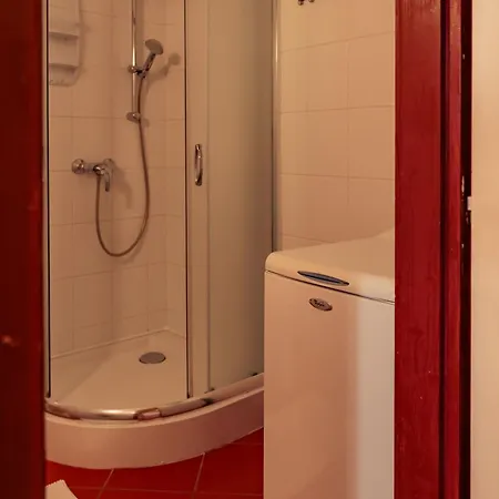 Apartment Bruderhaus 18 Vorosto